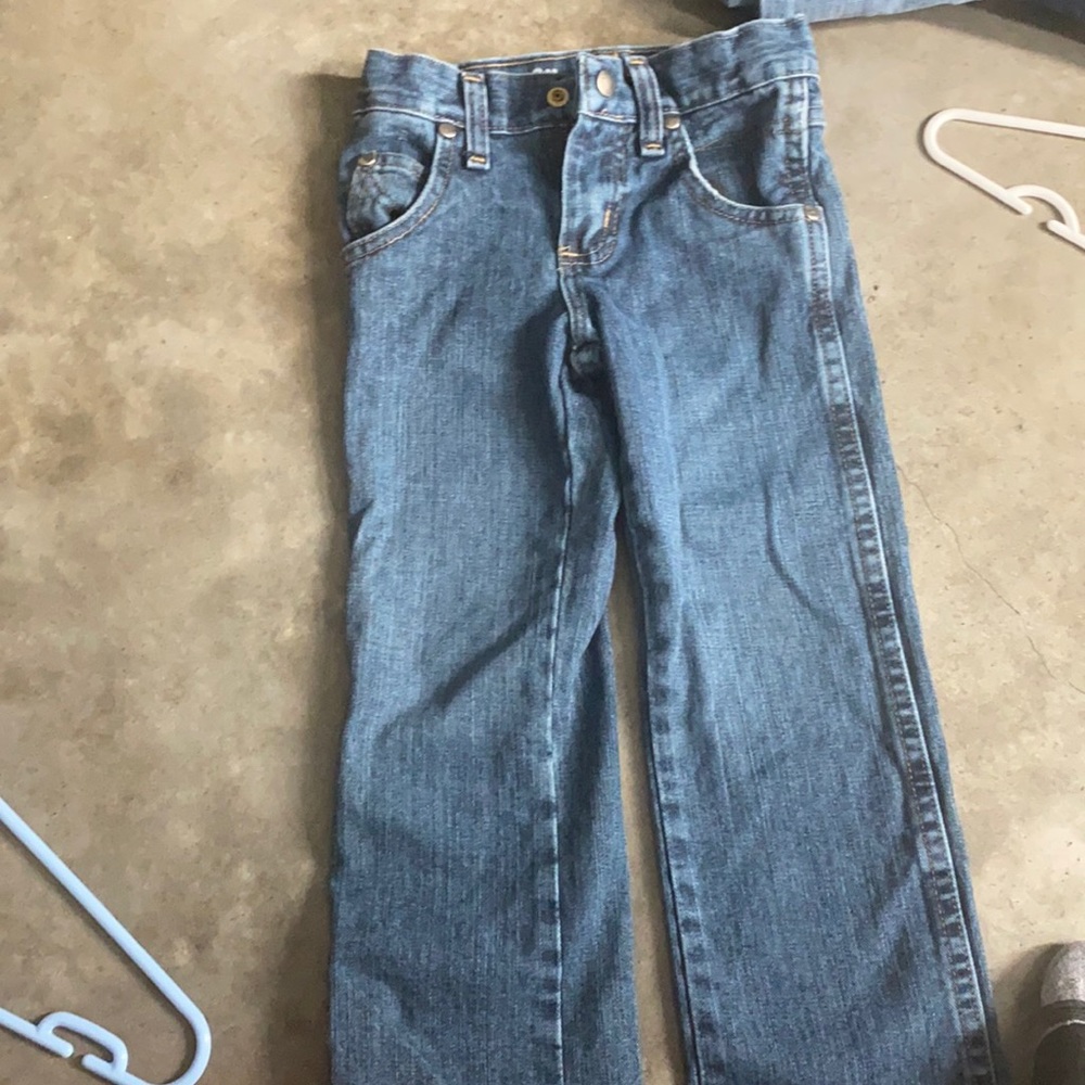 Wranglers 5T relaxed straight fit jeans